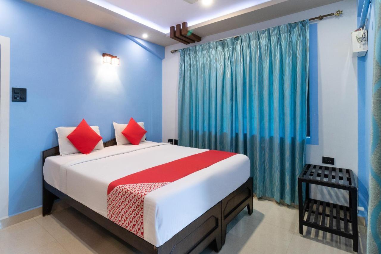 Oyo 7272 Aurita Homes Deluxe Hotel 3*